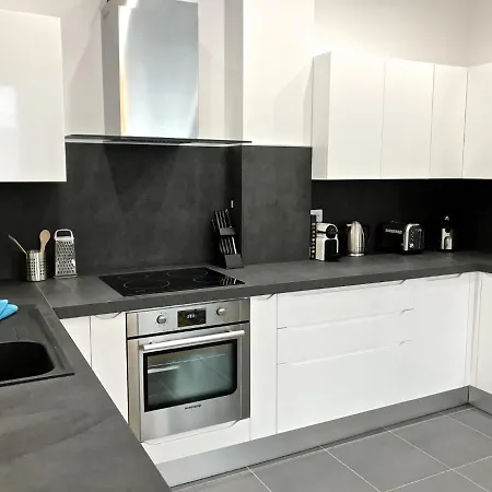 'emilia' Apartamento *