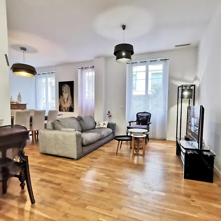 Apartment 'emilia' Nice